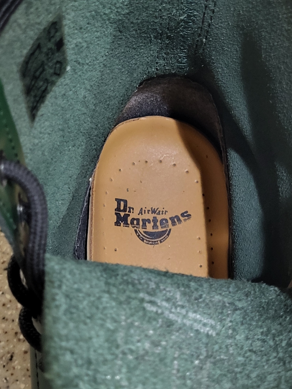 Dr. Martens 1460 Dark Green Lace Up Combat Boots Yellow Stitching Size 8 Exc Con - Picture 12 of 16